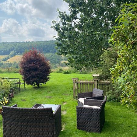 Everley Cottage Скарбъро Екстериор снимка